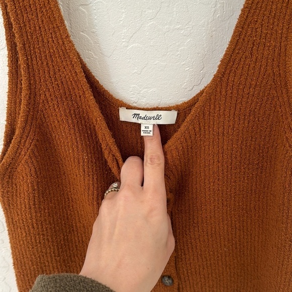 Madewell Kingston Button Front Texture Thread Sweater Tank XS - Picture 4 of 8